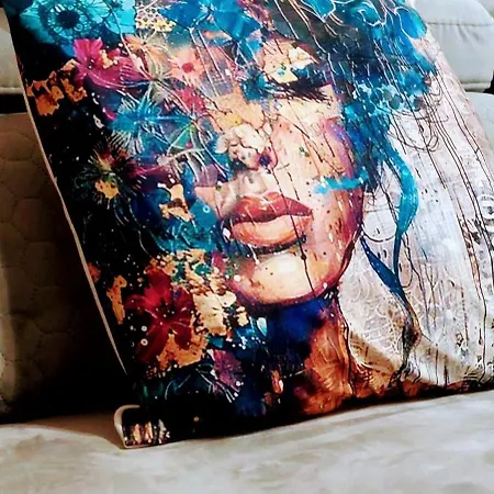 Luxury 2bedroom In Complex Family Garden With Free Parking Appartamento *