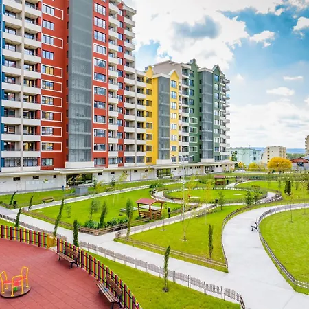 Luxury 2bedroom In Complex Family Garden With Free Parking