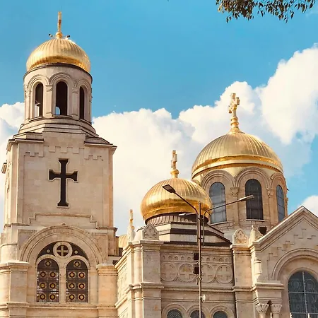 Luxury 2bedroom In Complex Family Garden With Free Parking