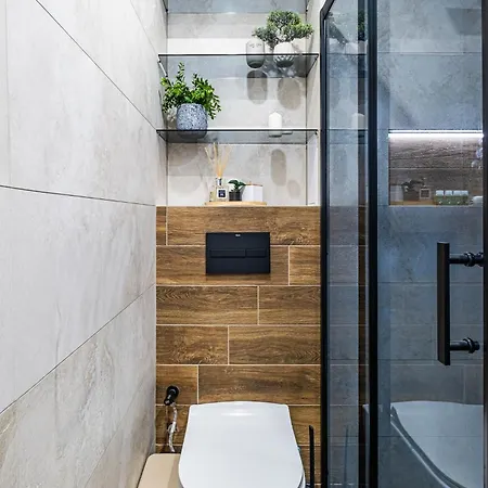 Luxury 2bedroom In Complex Family Garden With Free Parking