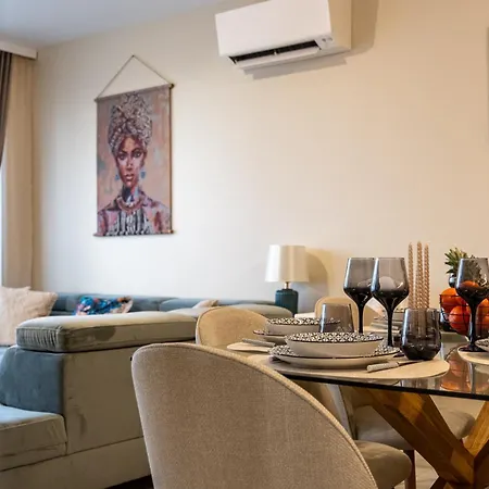 Luxury 2bedroom In Complex Family Garden With Free Parking Appartamento Varna