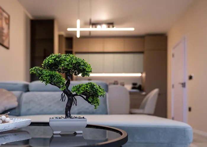 Luxury 2bedroom In Complex Family Garden With Free Parking Appartement *