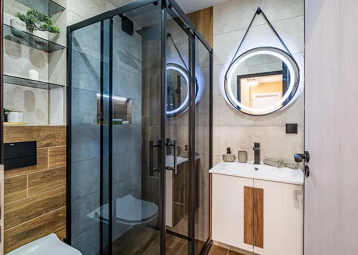 Luxury 2bedroom In Complex Family Garden With Free Parking Lejlighed Varna