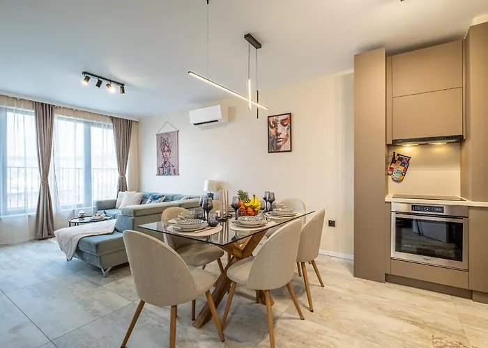 Luxury 2bedroom In Complex Family Garden With Free Parking Varna