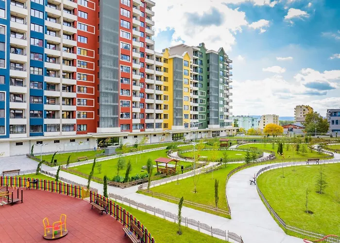 Luxury 2bedroom In Complex Family Garden With Free Parking