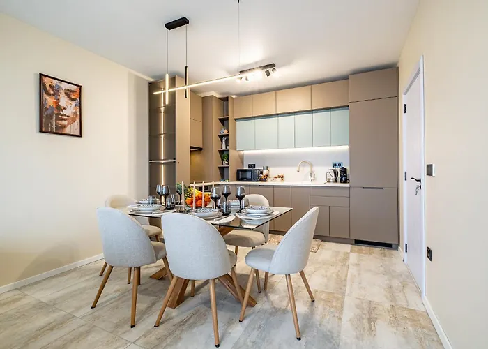 Luxury 2bedroom In Complex Family Garden With Free Parking Varna