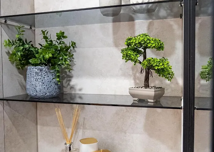 Luxury 2bedroom In Complex Family Garden With Free Parking *