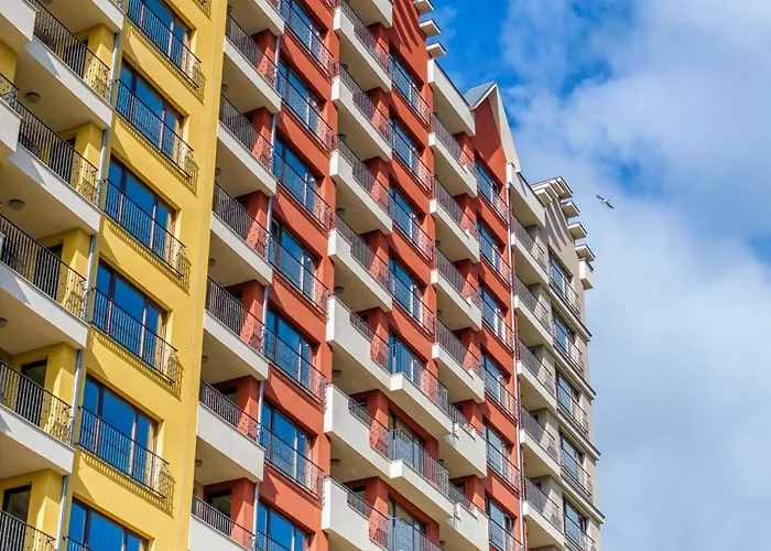 Luxury 2bedroom In Complex Family Garden With Free Parking