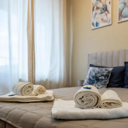 Διαμέρισμα Luxury 2bedroom In Complex Family Garden With Free Parking