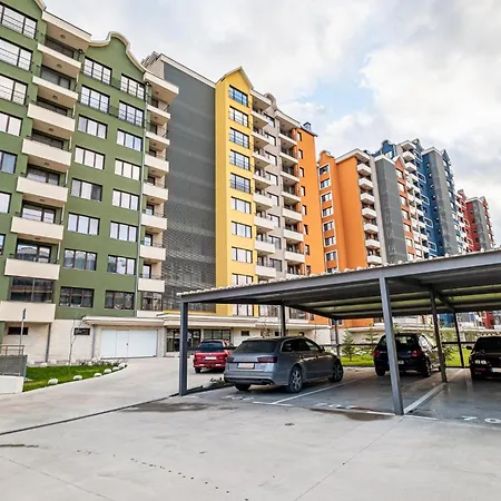Apartment Luxury 2bedroom In Complex Family Garden With Free Parking