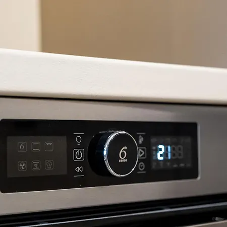 公寓 Luxury 2bedroom In Complex Family Garden With Free Parking 瓦爾納