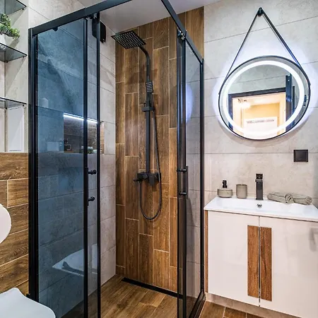 Luxury 2bedroom In Complex Family Garden With Free Parking 瓦爾納