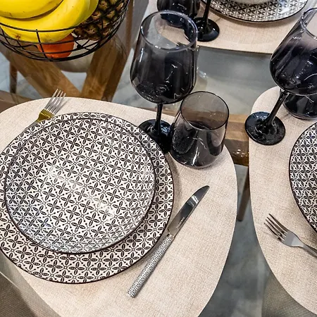 Luxury 2bedroom In Complex Family Garden With Free Parking 瓦爾納