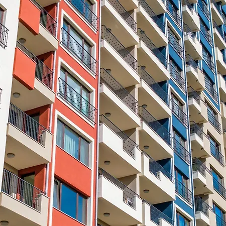 Apartment Luxury 2bedroom In Complex Family Garden With Free Parking